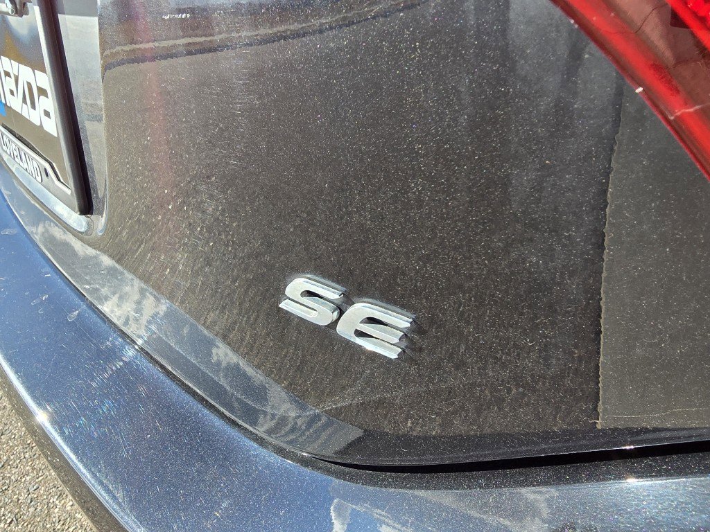 Used 2019 Toyota Corolla SE w/ Carpet Mat Package (TMS) image 11