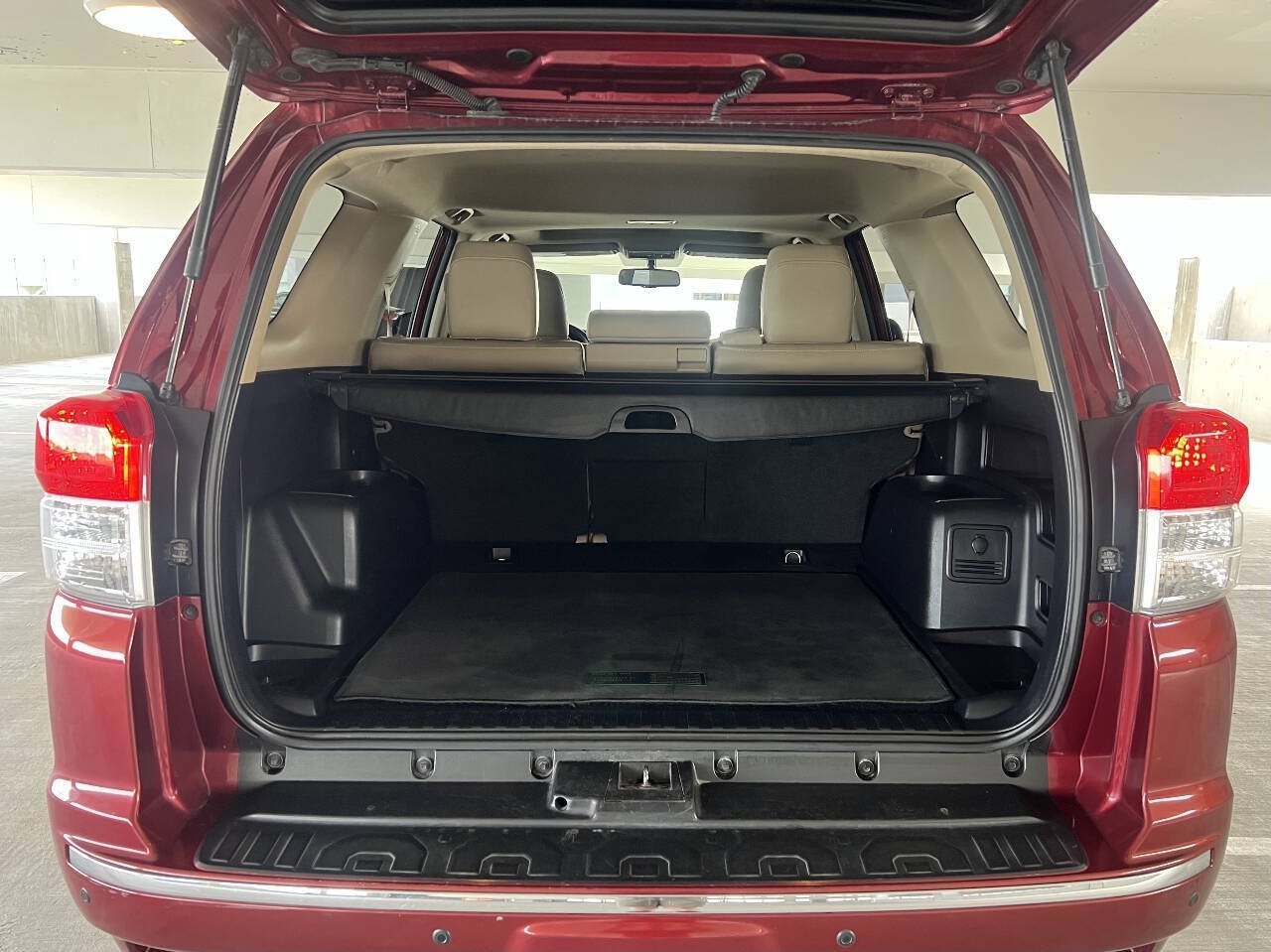 Used 2011 Toyota 4Runner SR5 w/ Premium Pkg w/Leather AWD/4WD image 23