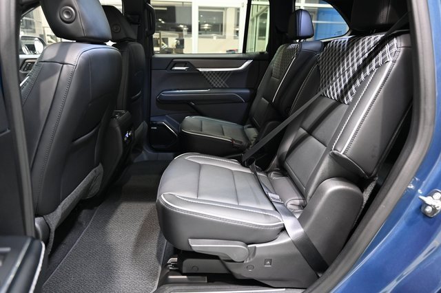 New 2026 GMC Acadia Denali w/ Super Cruise Package image 11