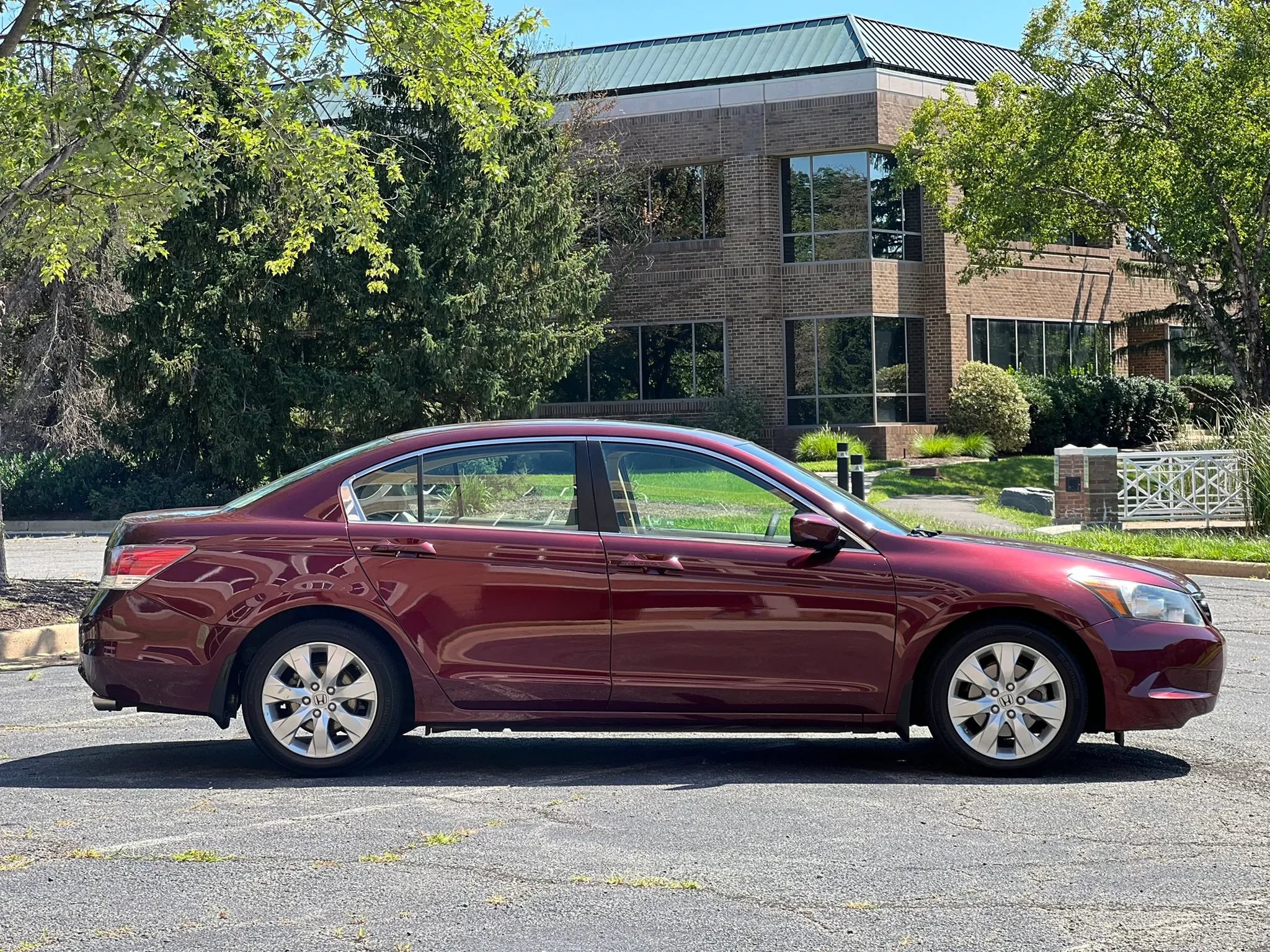 Used 2010 Honda Accord EX image 6