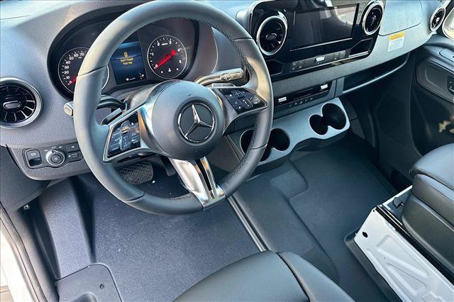 New 2026 Mercedes-Benz Sprinter 2500 image 9