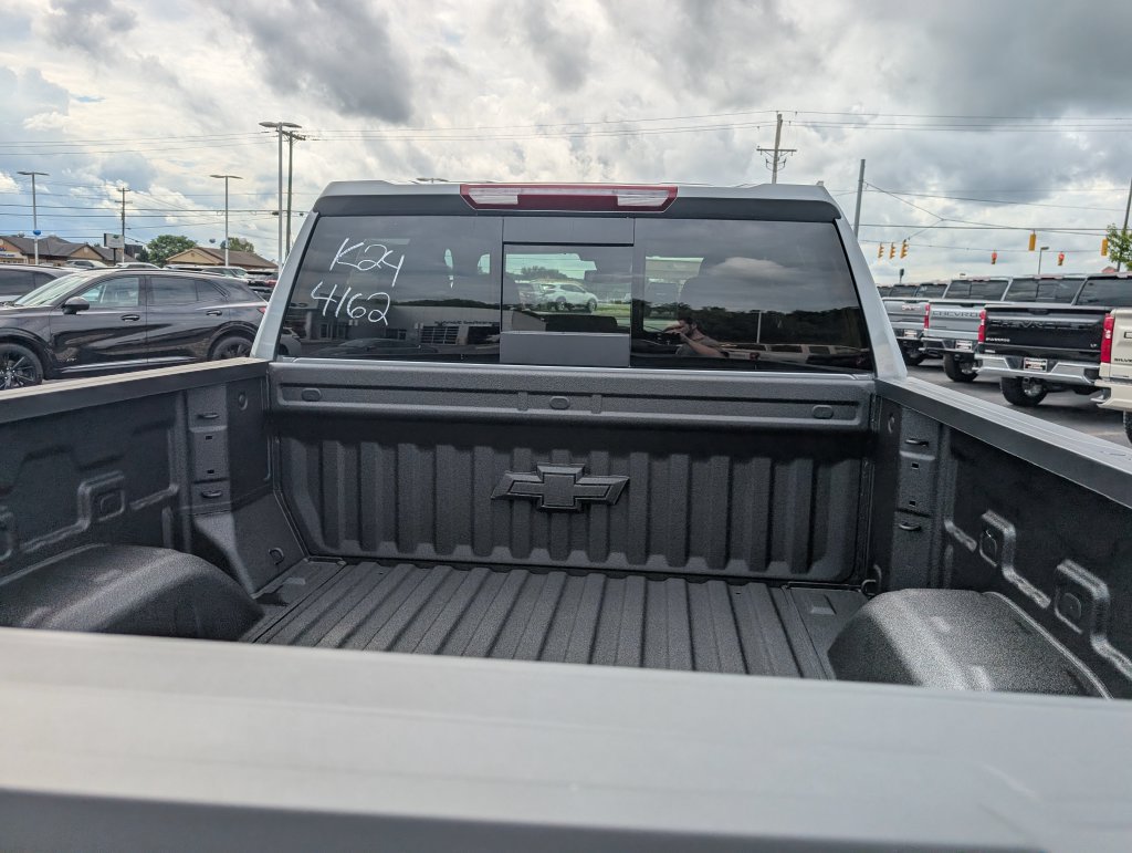 New 2026 Chevrolet Silverado 1500 LT w/ Z71 Off-Road Package AWD/4WD image 9