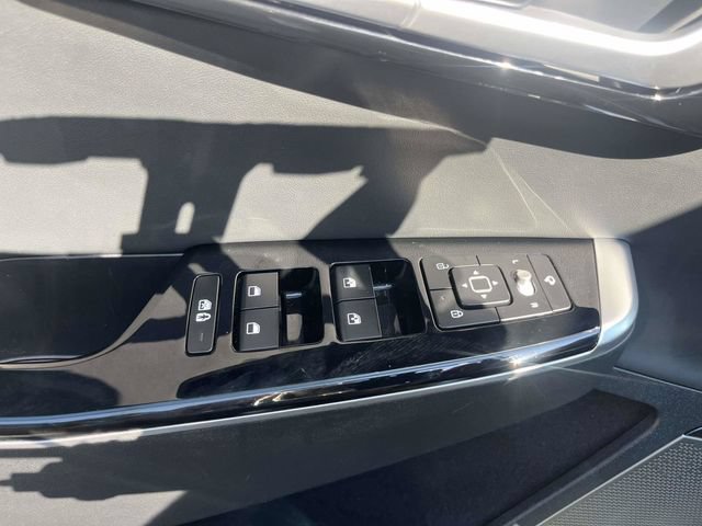 Used 2022 Kia EV6 GT-Line w/ First Edition Package AWD/4WD image 17