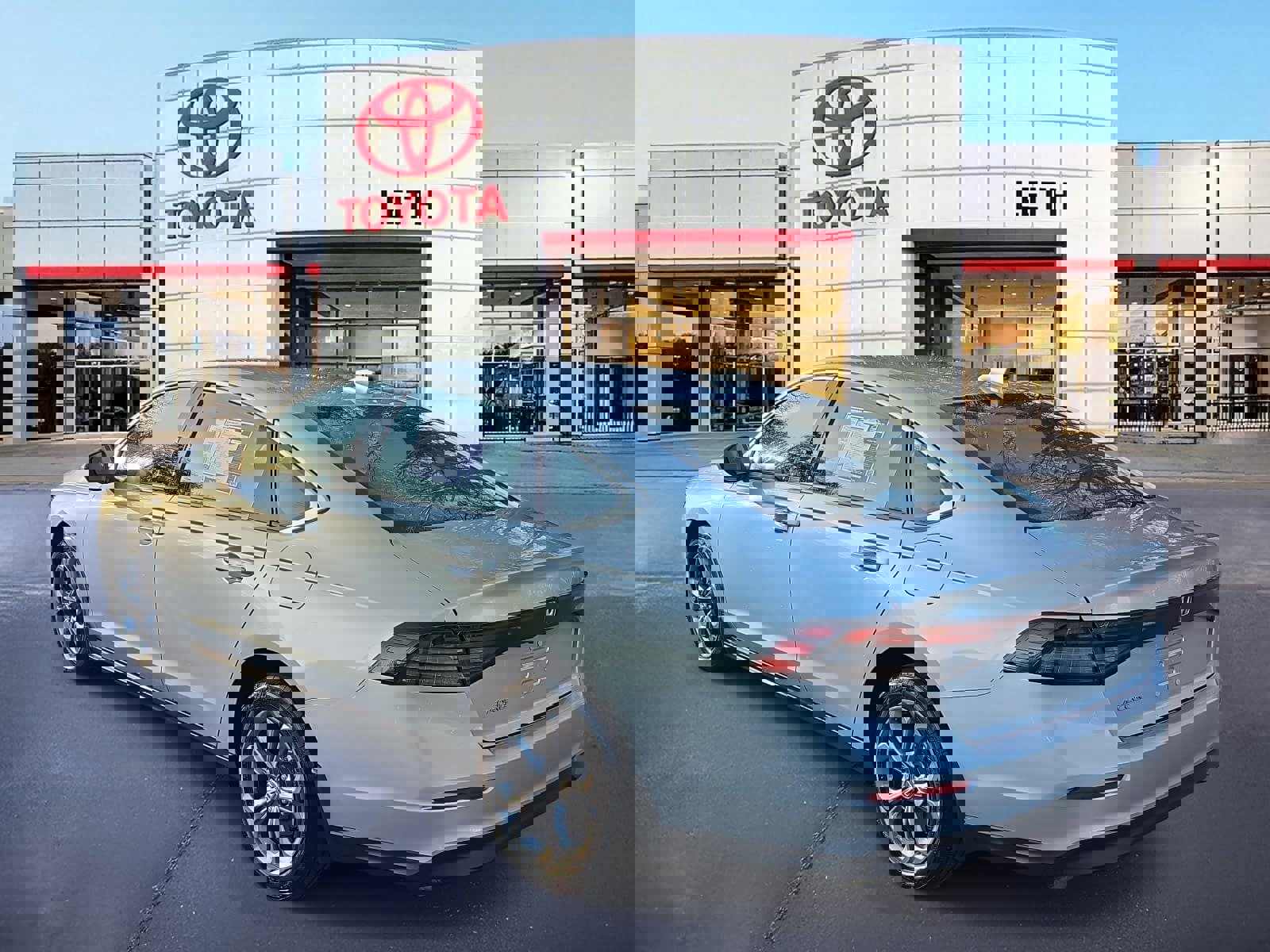 Used 2024 Honda Accord EX image 7