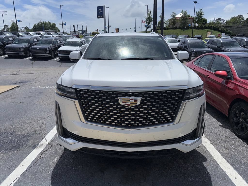 Used 2022 Cadillac Escalade Luxury w/ LPO, Floor Liner Package AWD/4WD image 2