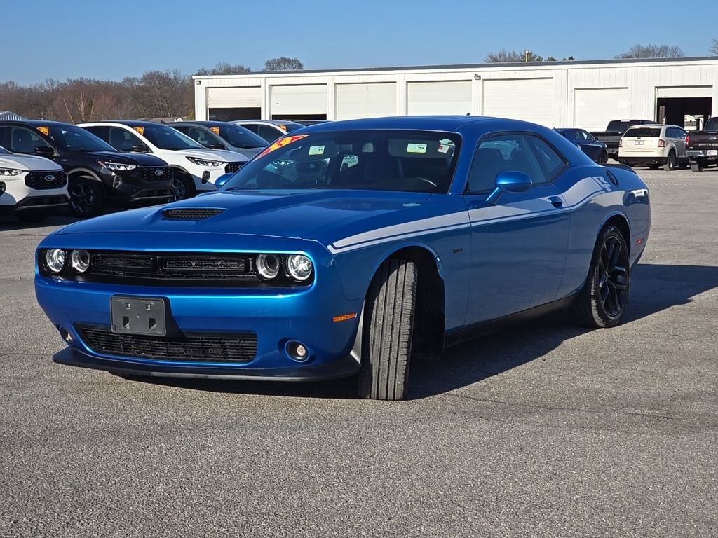 Certified 2019 Dodge Challenger R/T w/ Plus Package image 3