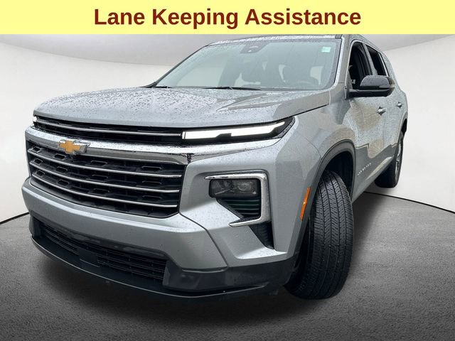 Used 2024 Chevrolet Traverse LT image 5