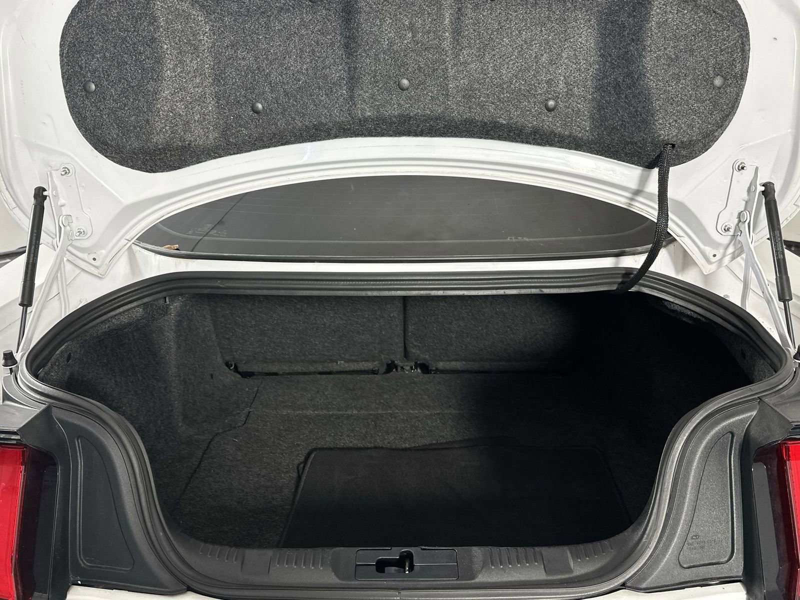 Used 2020 Ford Mustang Coupe w/ Equipment Group 101A image 27