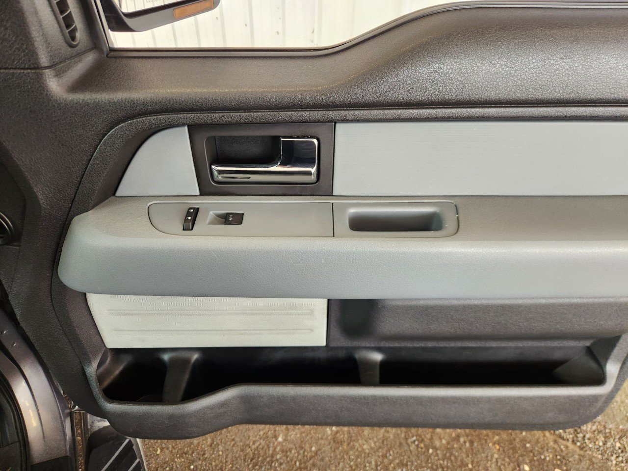 Used 2013 Ford F150 XLT w/ Mid Equipment Group AWD/4WD image 13