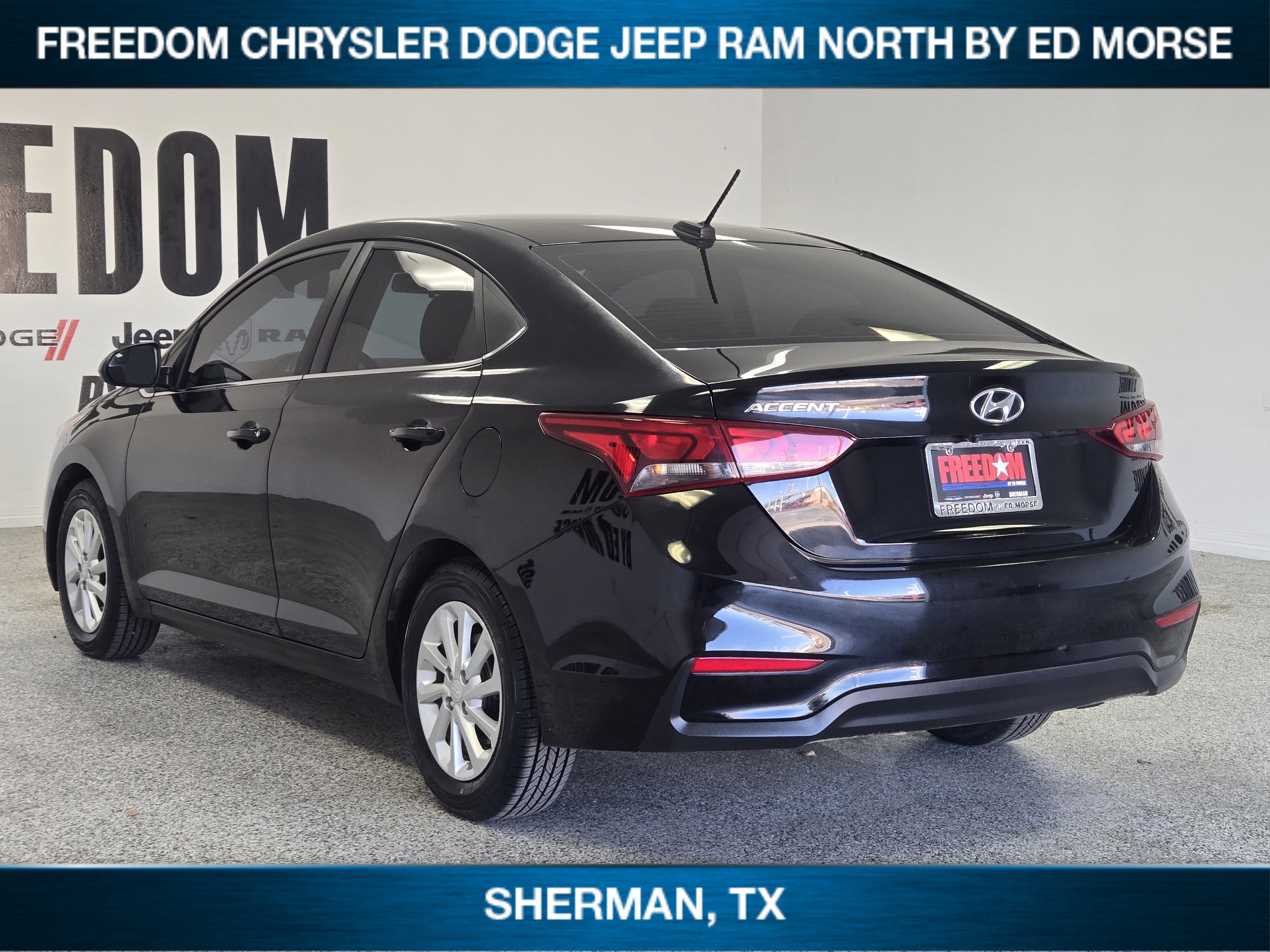 Used 2019 Hyundai Accent SEL image 4