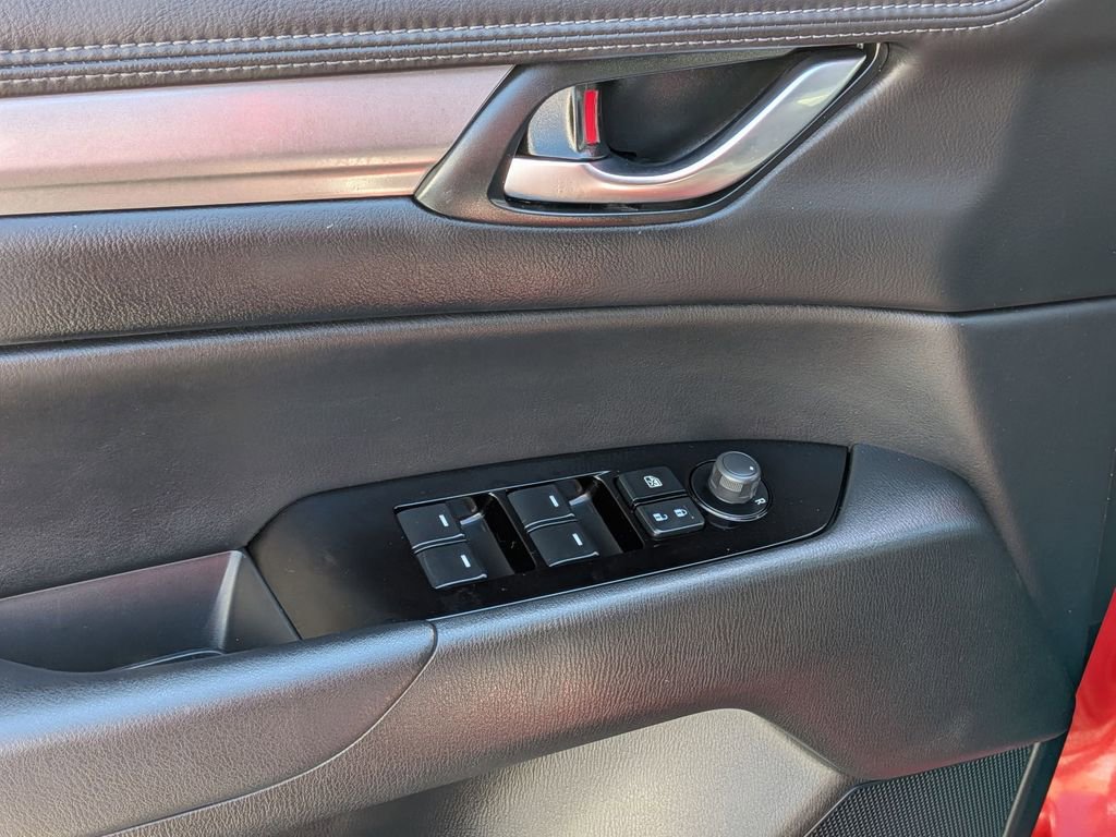 Used 2025 MAZDA CX-5 AWD 2.5 S w/ Preferred Package image 13