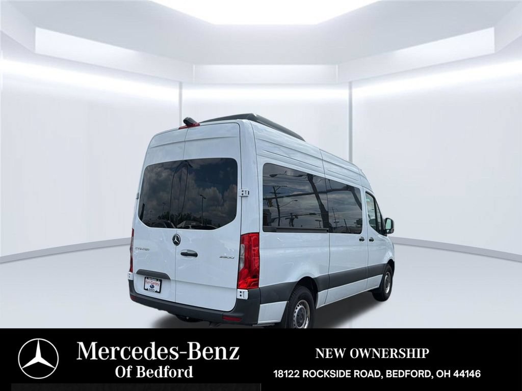 Used 2025 Mercedes-Benz Sprinter 2500 image 4