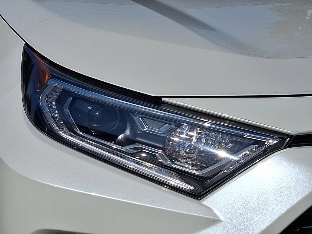 Certified 2021 Toyota RAV4 XSE AWD/4WD image 9