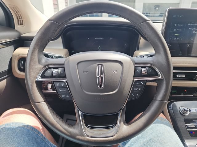 Used 2023 Lincoln Nautilus FWD image 11