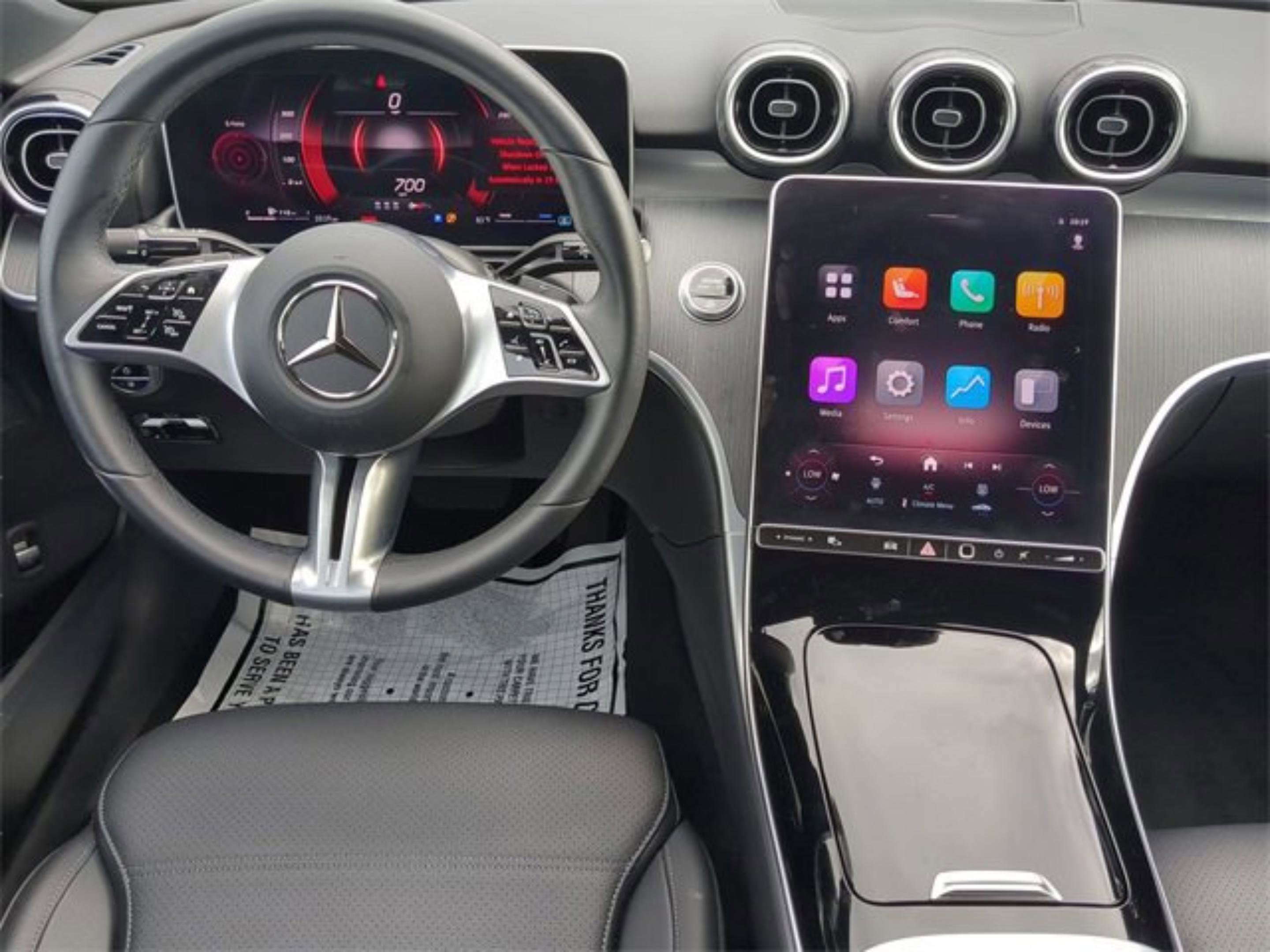 Used 2025 Mercedes-Benz C 300 Sedan image 37