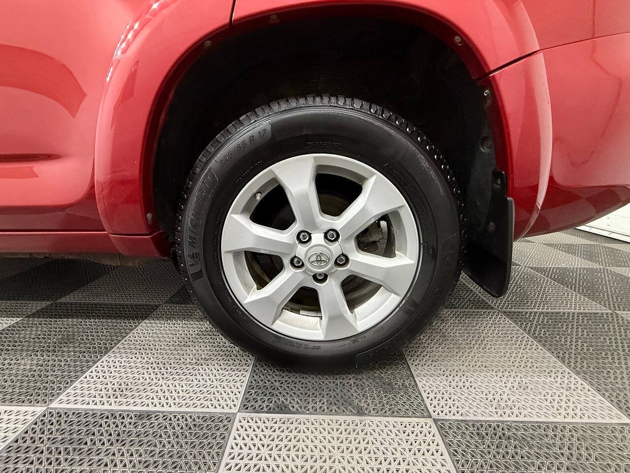 Used 2012 Toyota RAV4 Limited w/ Premium Plus Value Pkg AWD/4WD image 36