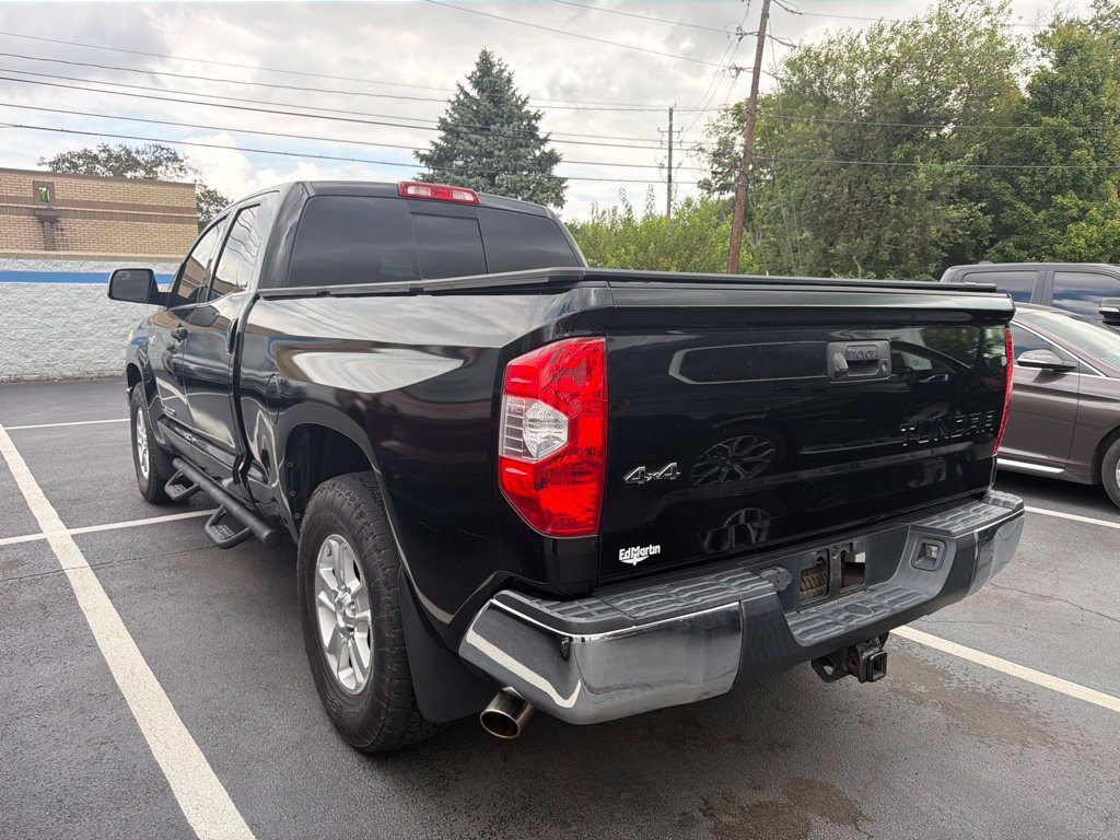 Used 2017 Toyota Tundra SR5 w/ SR5 Upgrade Package AWD/4WD image 2