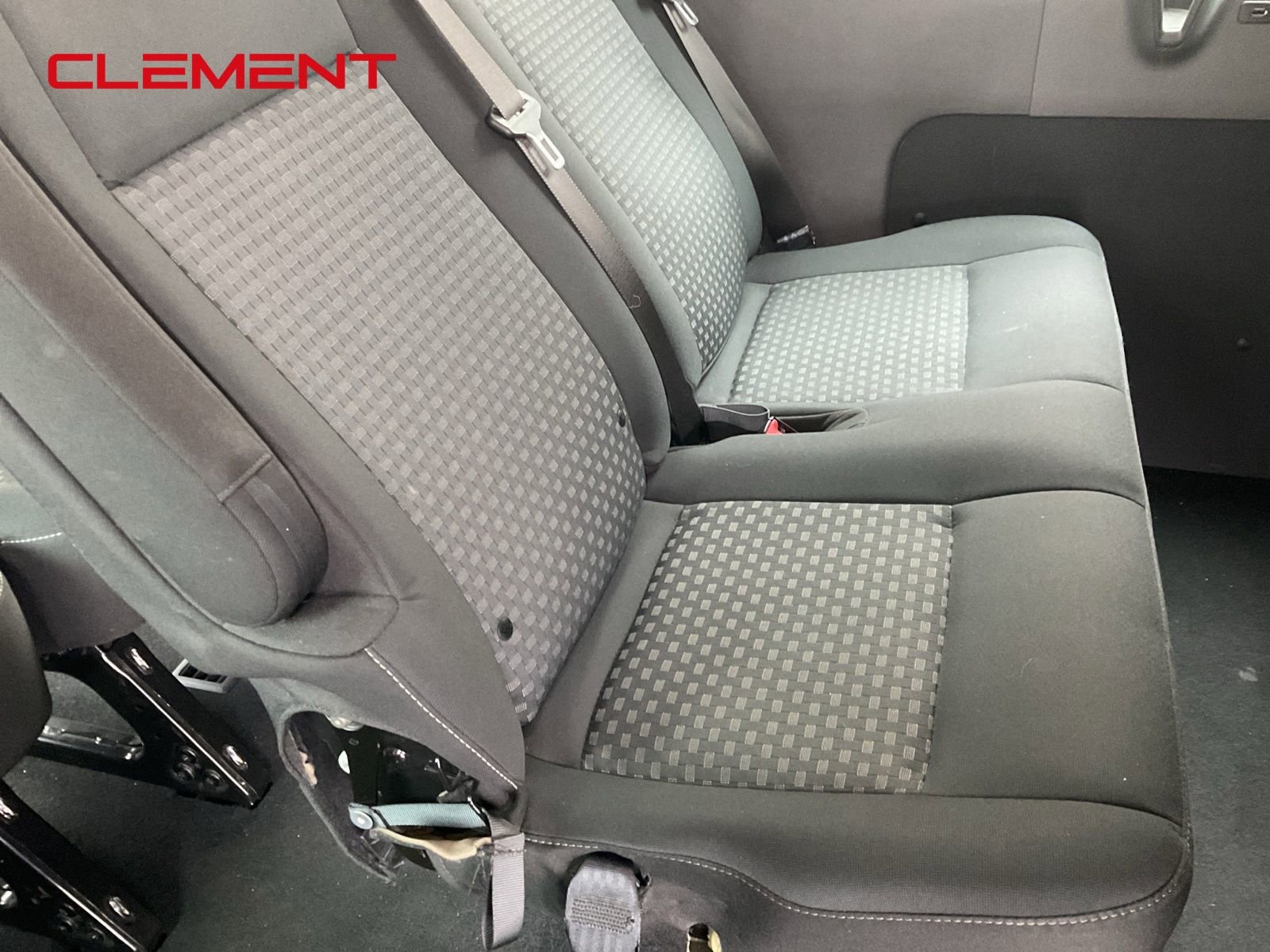 Used 2023 Ford Transit 350 XLT image 29