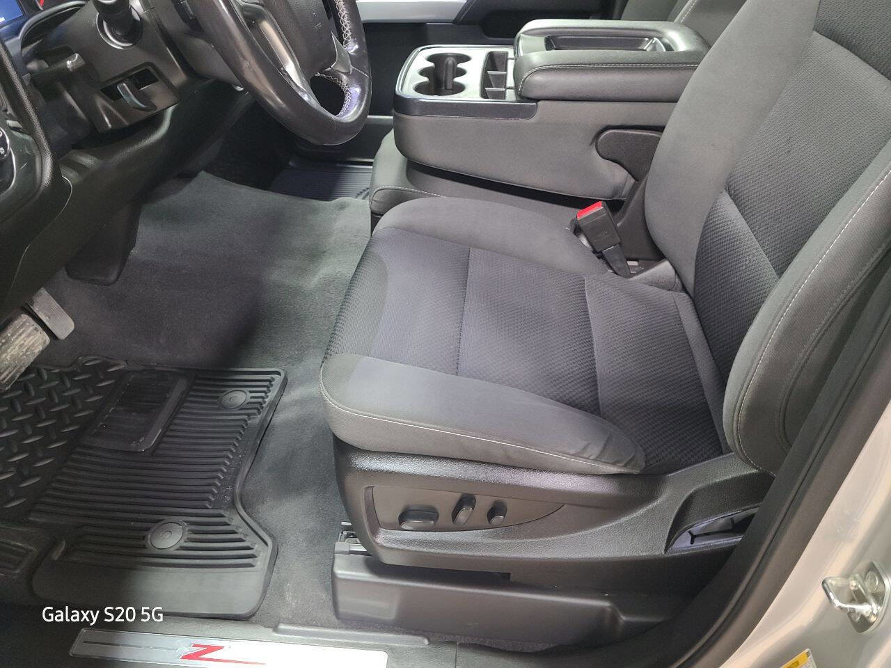 Used 2018 Chevrolet Silverado 1500 LT w/ All Star Edition image 20