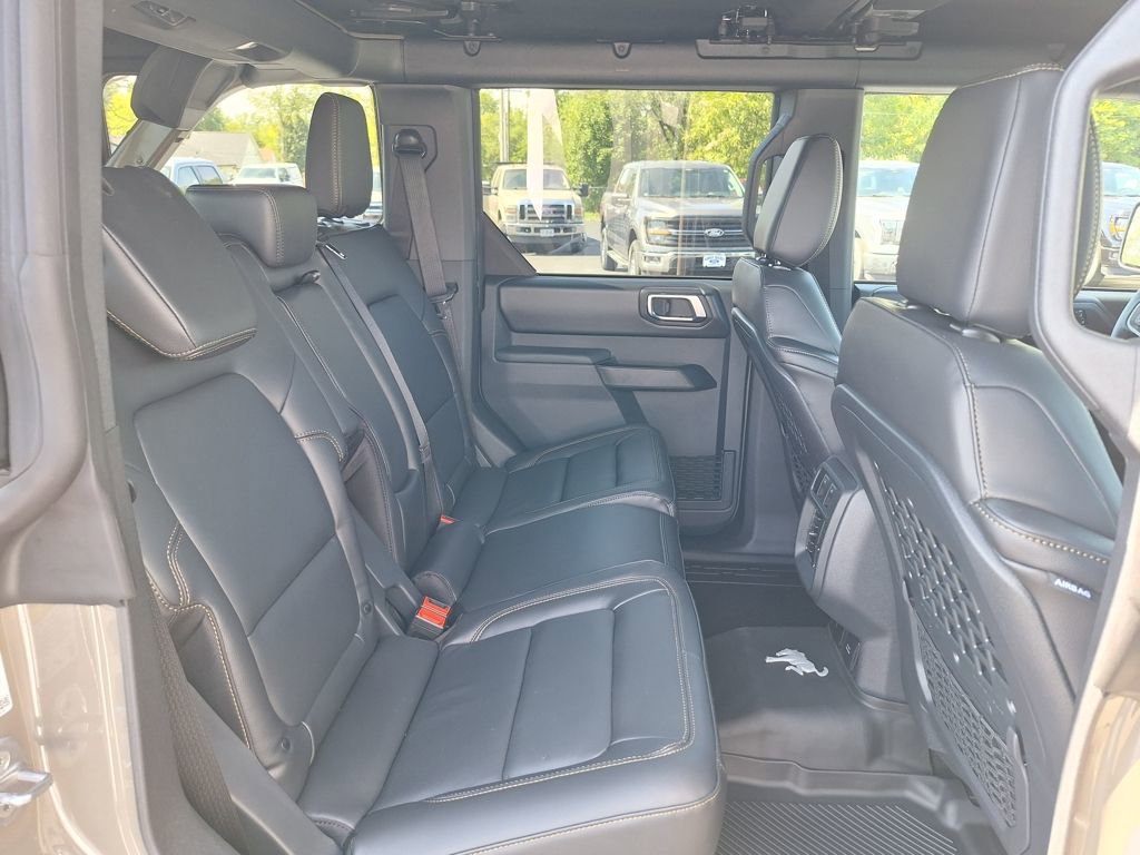 New 2025 Ford Bronco Badlands w/ Sasquatch Package image 18