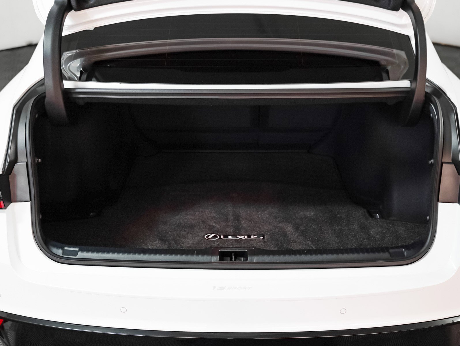 Used 2024 Lexus IS 350 F Sport w/ Navigation Package image 11