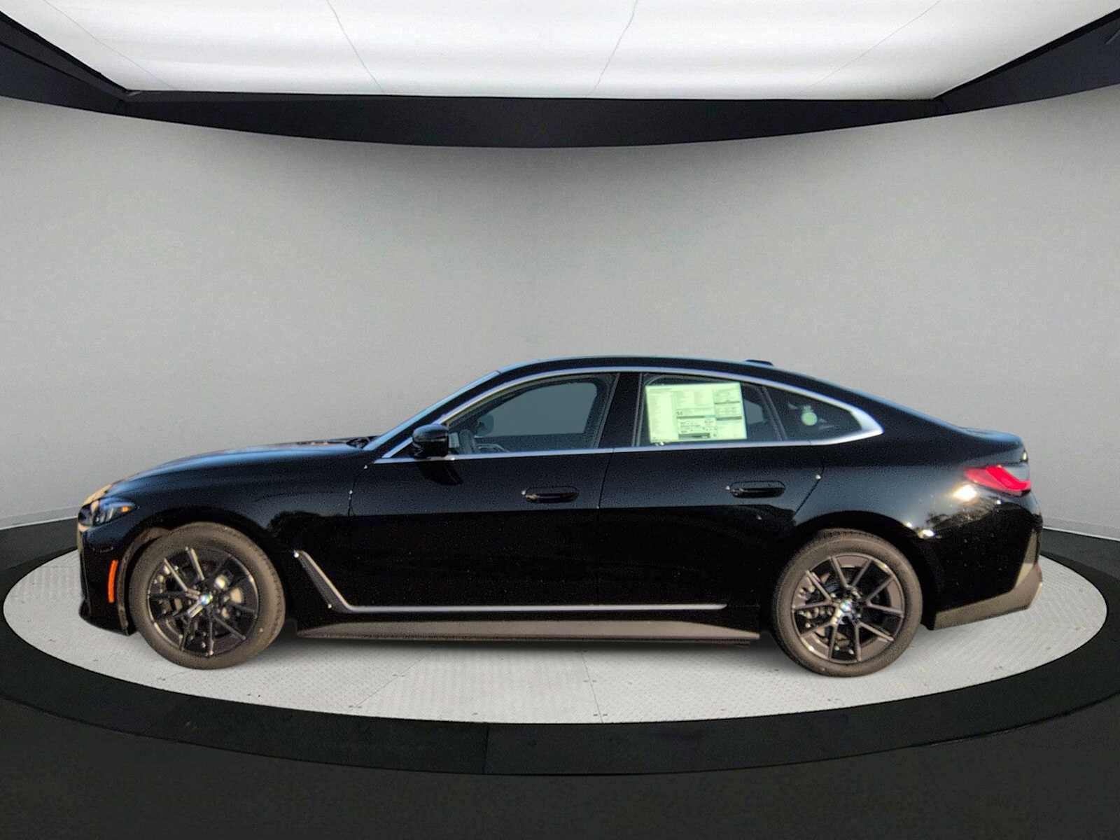 New 2026 BMW i4 xDrive40i image 5
