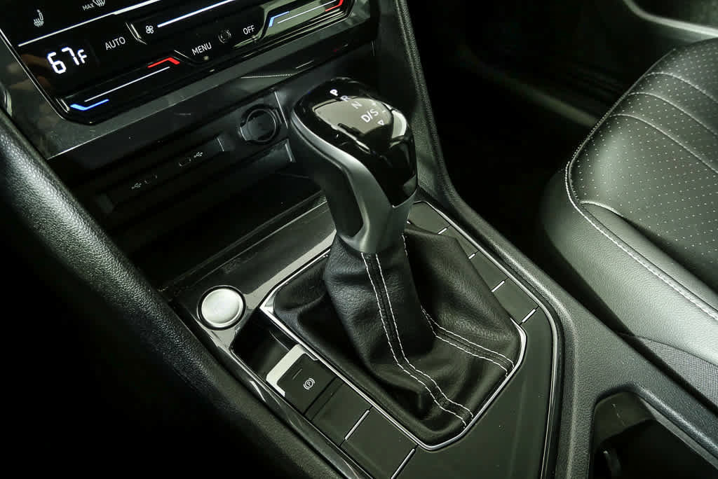 Certified 2023 Volkswagen Tiguan SE FWD image 19