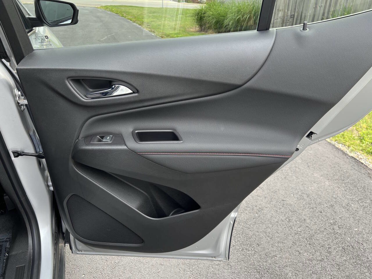 Used 2022 Chevrolet Equinox RS image 29