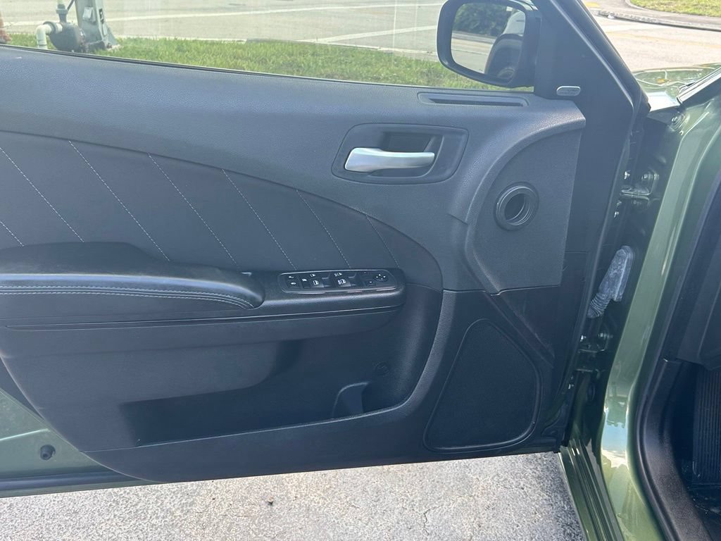 Used 2023 Dodge Charger SXT w/ Blacktop Package RWD image 15