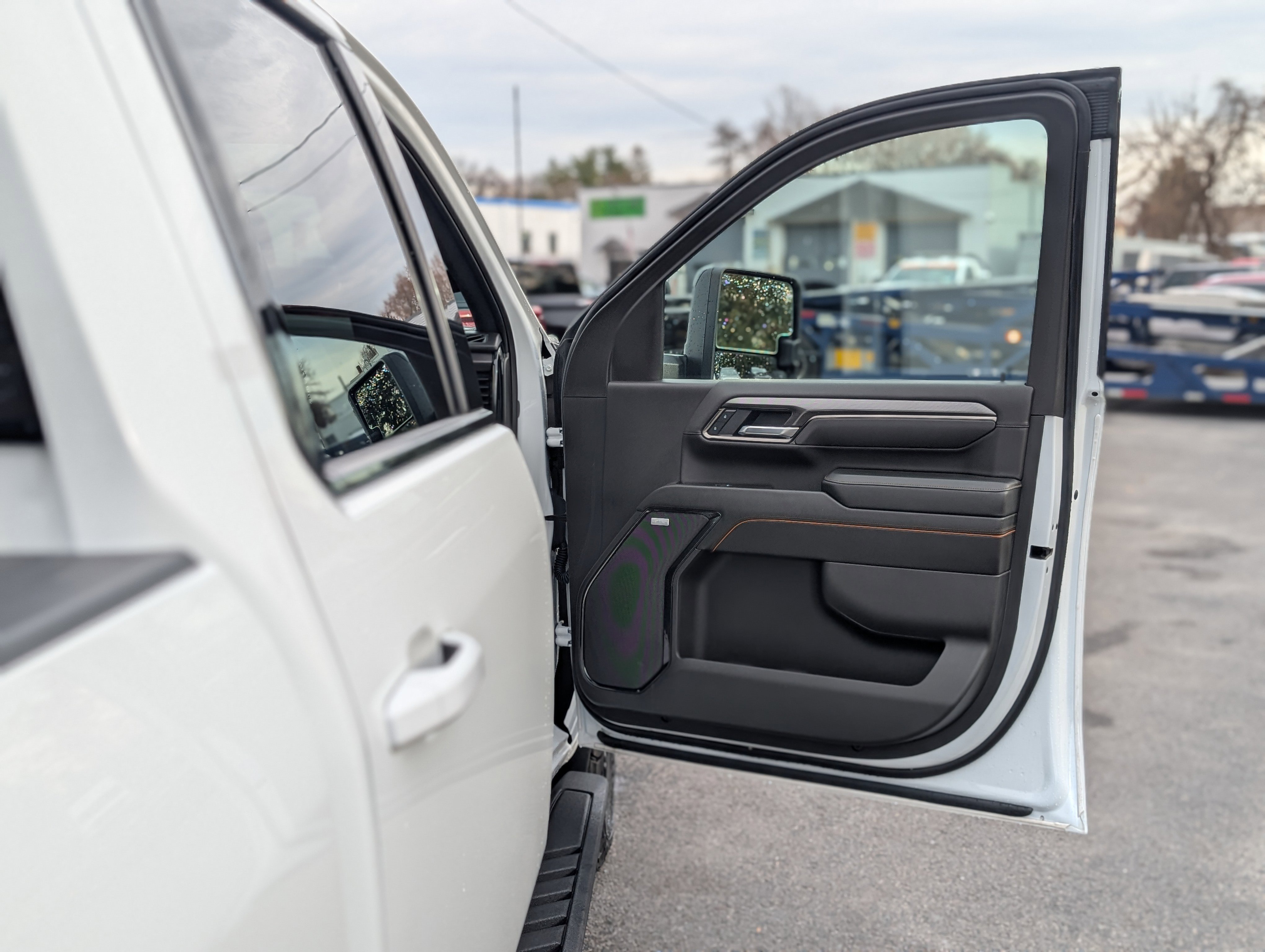 Used 2025 GMC Sierra 2500 AT4 w/ AT4 Premium Plus Package image 55