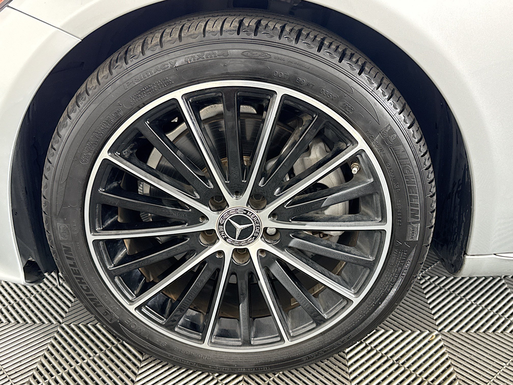 Used 2019 Mercedes-Benz C 300 Sedan w/ Premium Package image 35