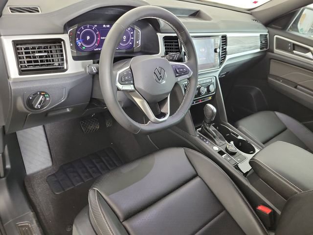 Used 2022 Volkswagen Atlas Cross Sport SE image 13