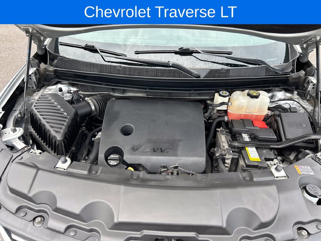 Used 2020 Chevrolet Traverse LT FWD image 19