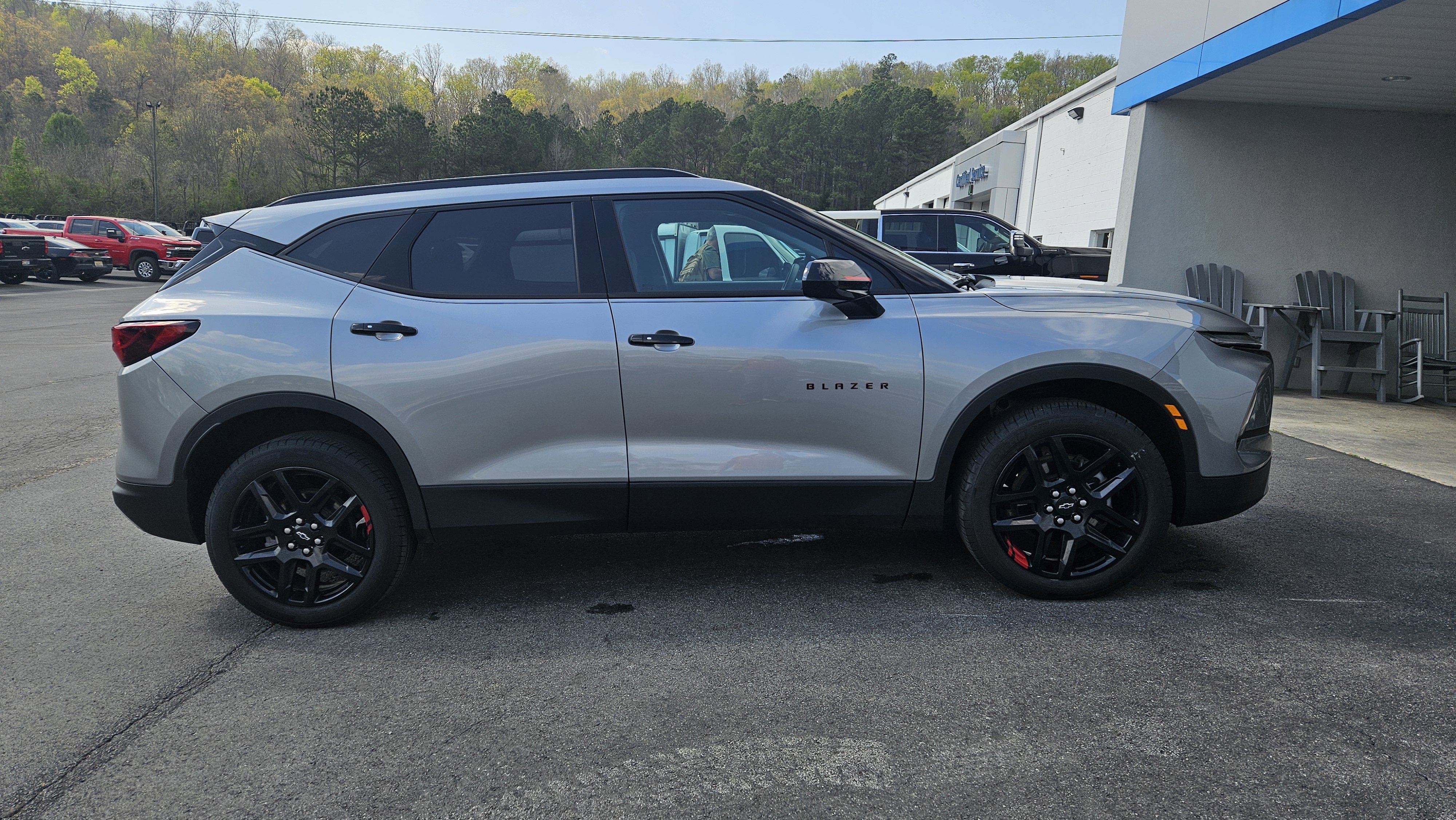 Used 2024 Chevrolet Blazer LT w/ Redline Edition image 5