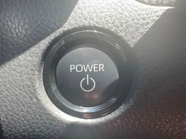Used 2025 Toyota Camry XSE w/ Premium Package AWD/4WD image 26