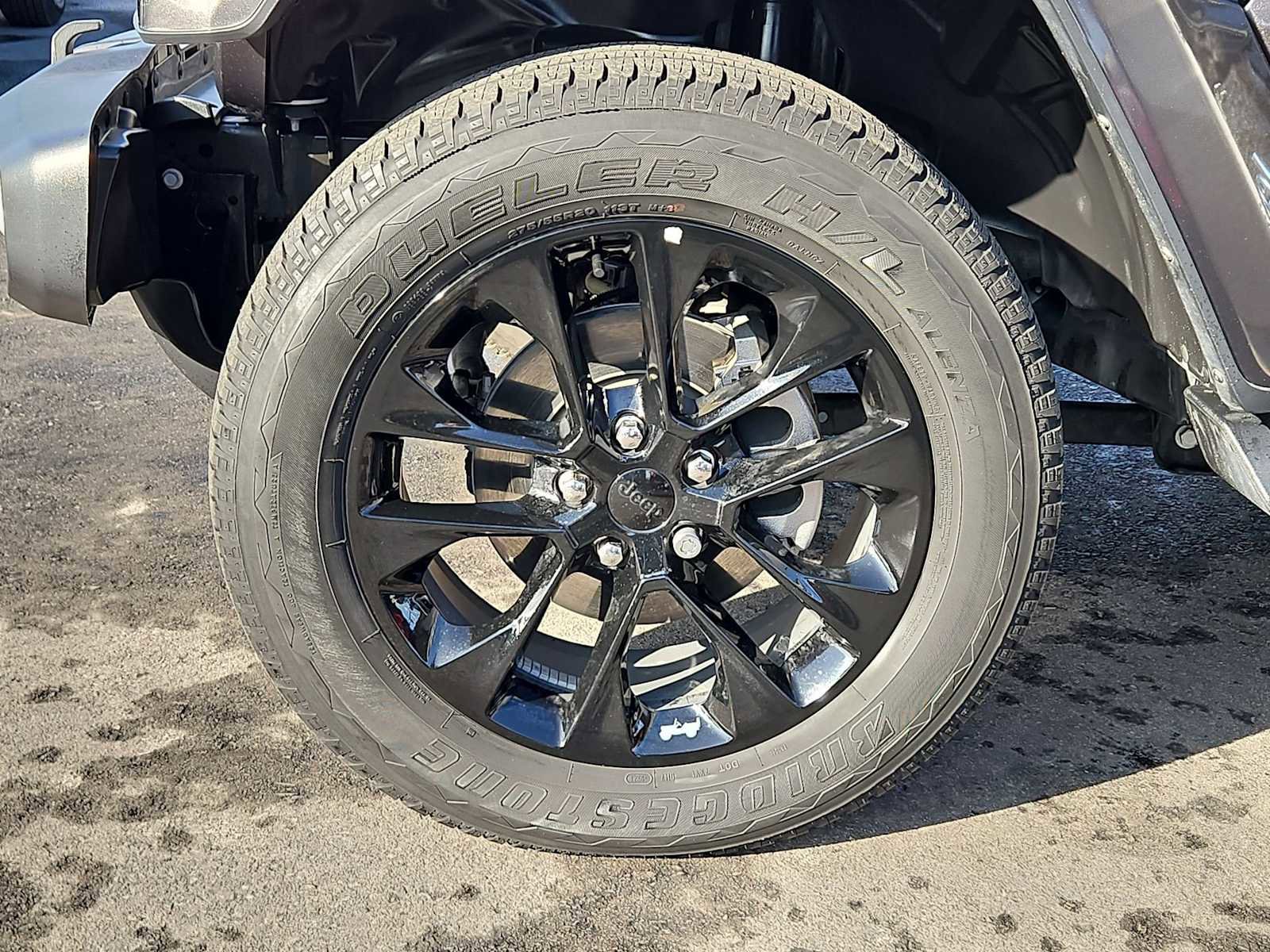 Used 2021 Jeep Wrangler Unlimited Sahara w/ Cold Weather Group image 13