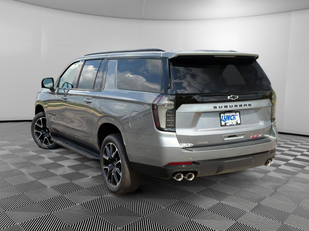 New 2026 Chevrolet Suburban RST w/ RST Capability Package AWD/4WD image 2