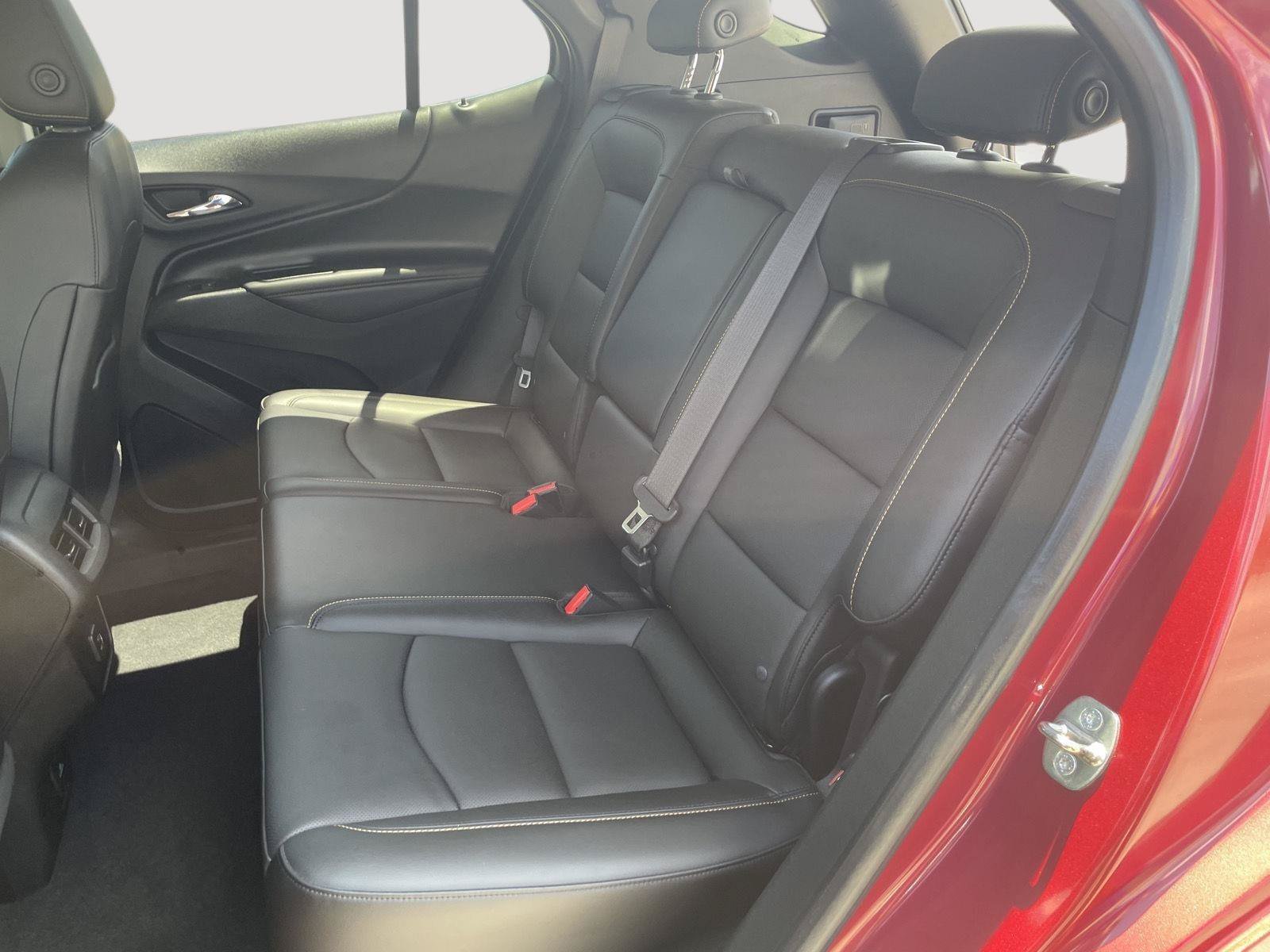 Used 2019 Chevrolet Equinox Premier FWD image 4