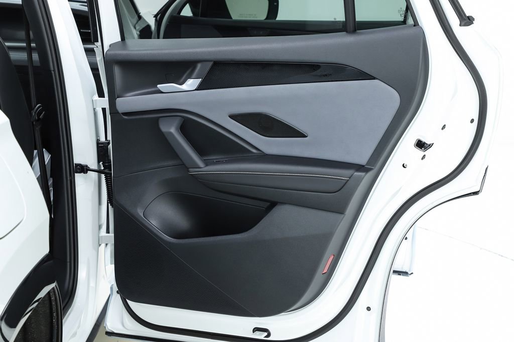 New 2026 Volkswagen Tiguan SE R-Line image 70