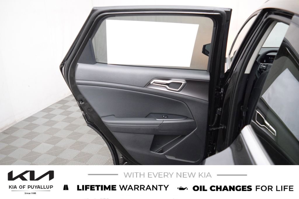 New 2026 Kia Sportage EX image 11