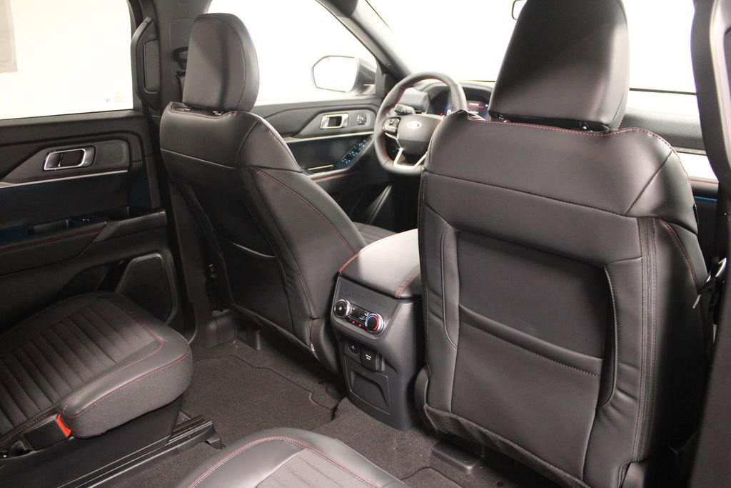 New 2026 Ford Explorer ST-Line w/ ST-Line Street Pack image 35