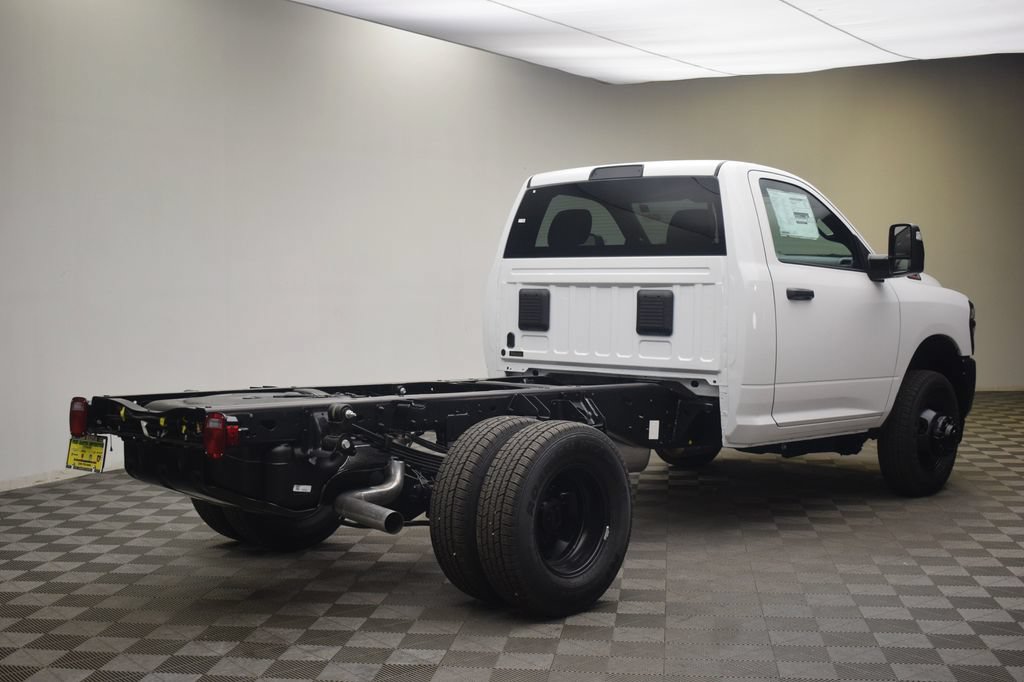 New 2026 RAM 3500 Tradesman AWD/4WD image 8