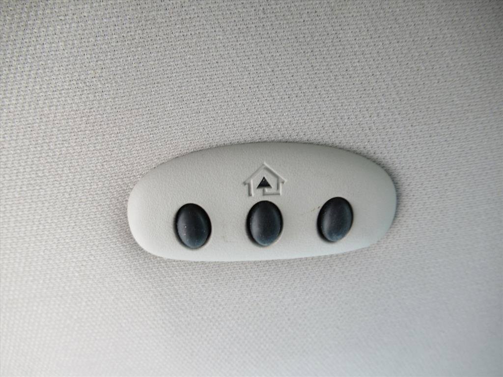 Used 2014 Chrysler Town & Country Touring image 24