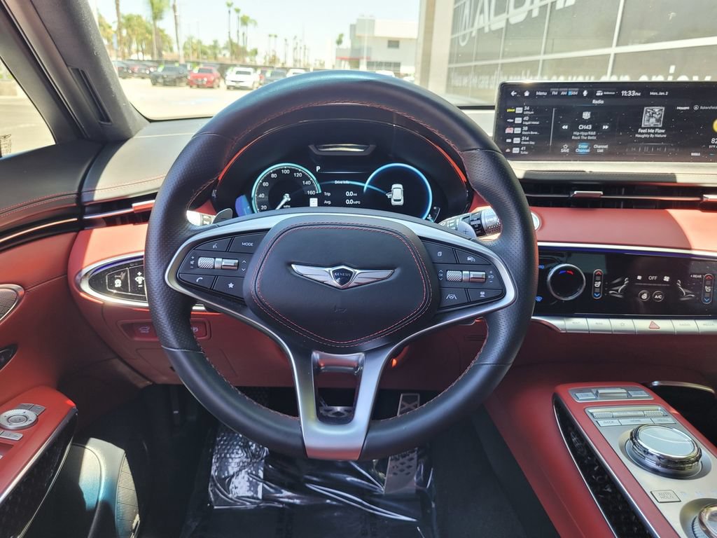 Used 2024 Genesis GV70 3.5T Sport w/ Sport Prestige Package AWD/4WD image 18