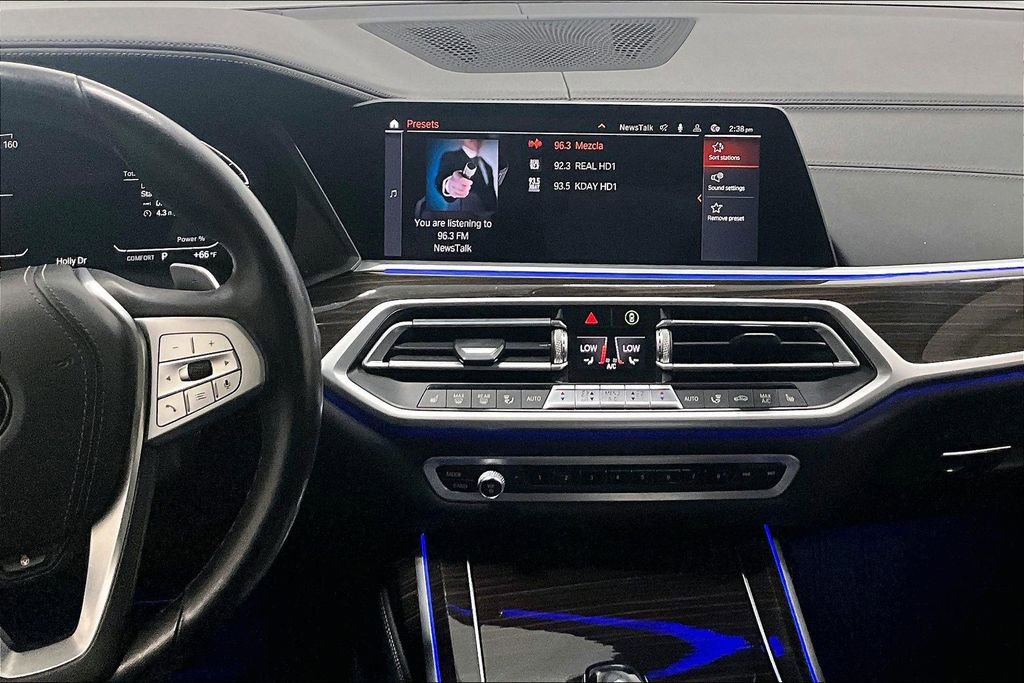 Used 2021 BMW X7 xDrive40i w/ Premium Package AWD/4WD image 6