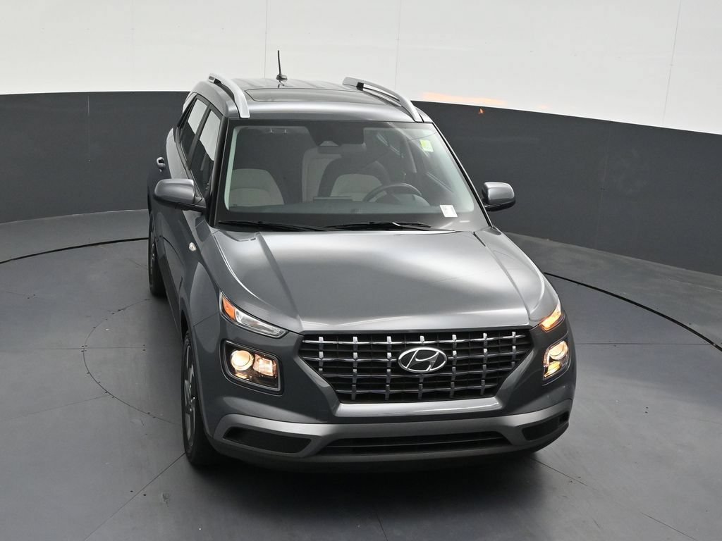 Used 2024 Hyundai Venue SEL FWD image 22