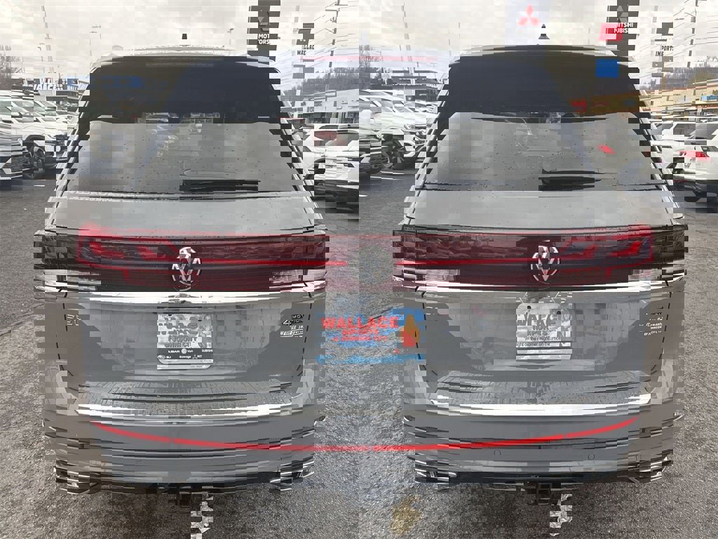 New 2025 Volkswagen Atlas SEL Premium R-Line image 5