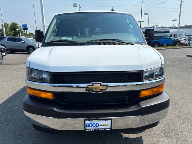 Used 2025 Chevrolet Express 2500 w/ Driver Convenience Package RWD image 8