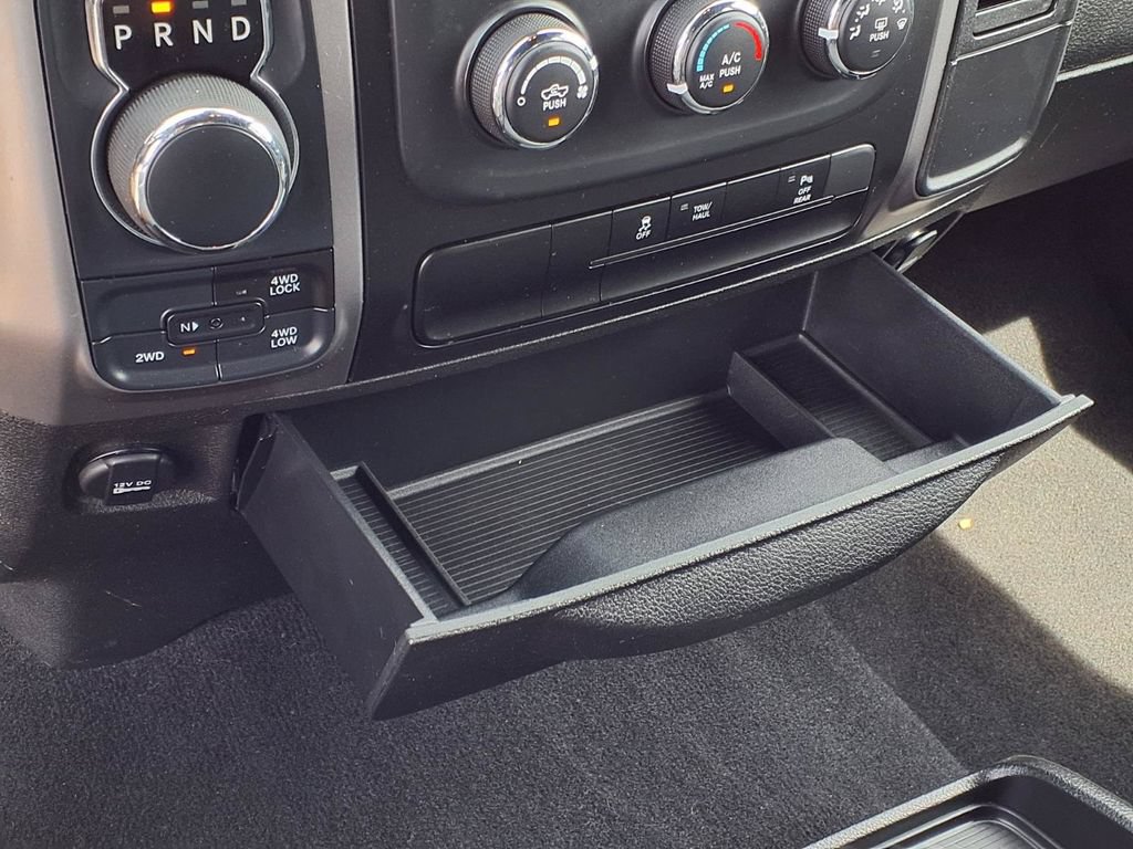 Used 2024 RAM 1500 Warlock AWD/4WD image 12