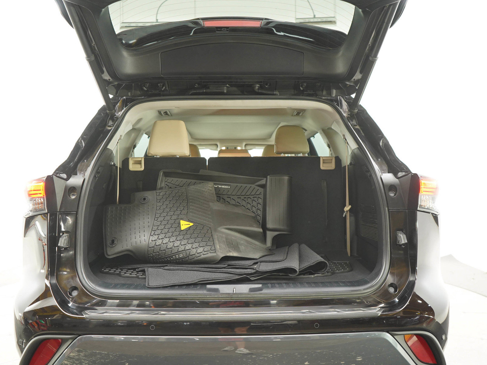 Used 2020 Toyota Highlander Limited AWD/4WD image 18